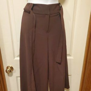 A. Byer capri pants brown sz 11 NWT